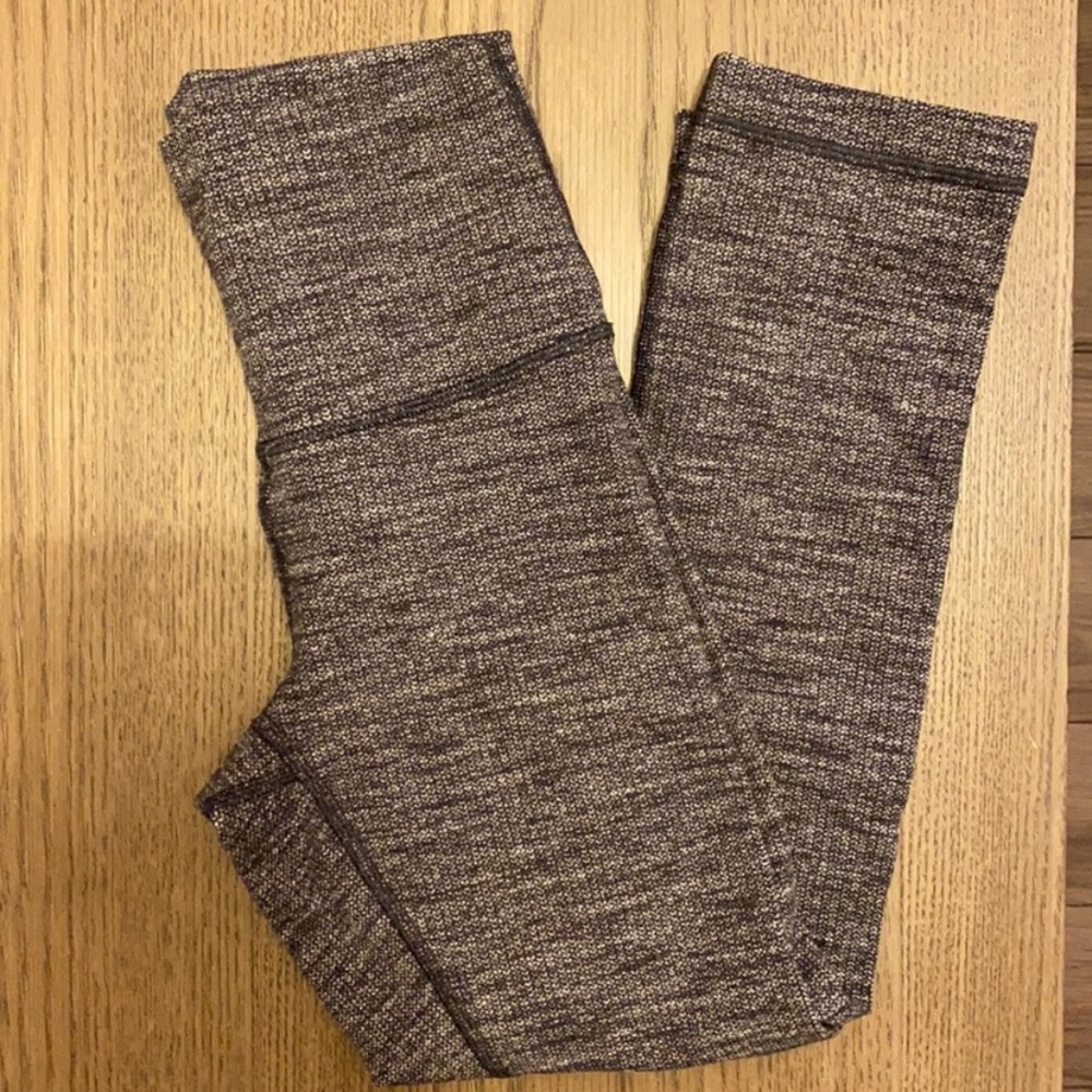 Lululemon Gray Black Crop High-Waisted 2